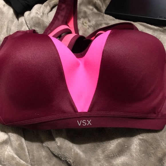 2 Victoria Secret B cup SPORTS bras - Picture 2 of 9